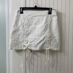 Honey punch white zip up skirt with lacing in front